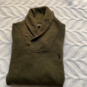 Polo-Ralph Lauren pullover shirt, Size M in dark olive green.